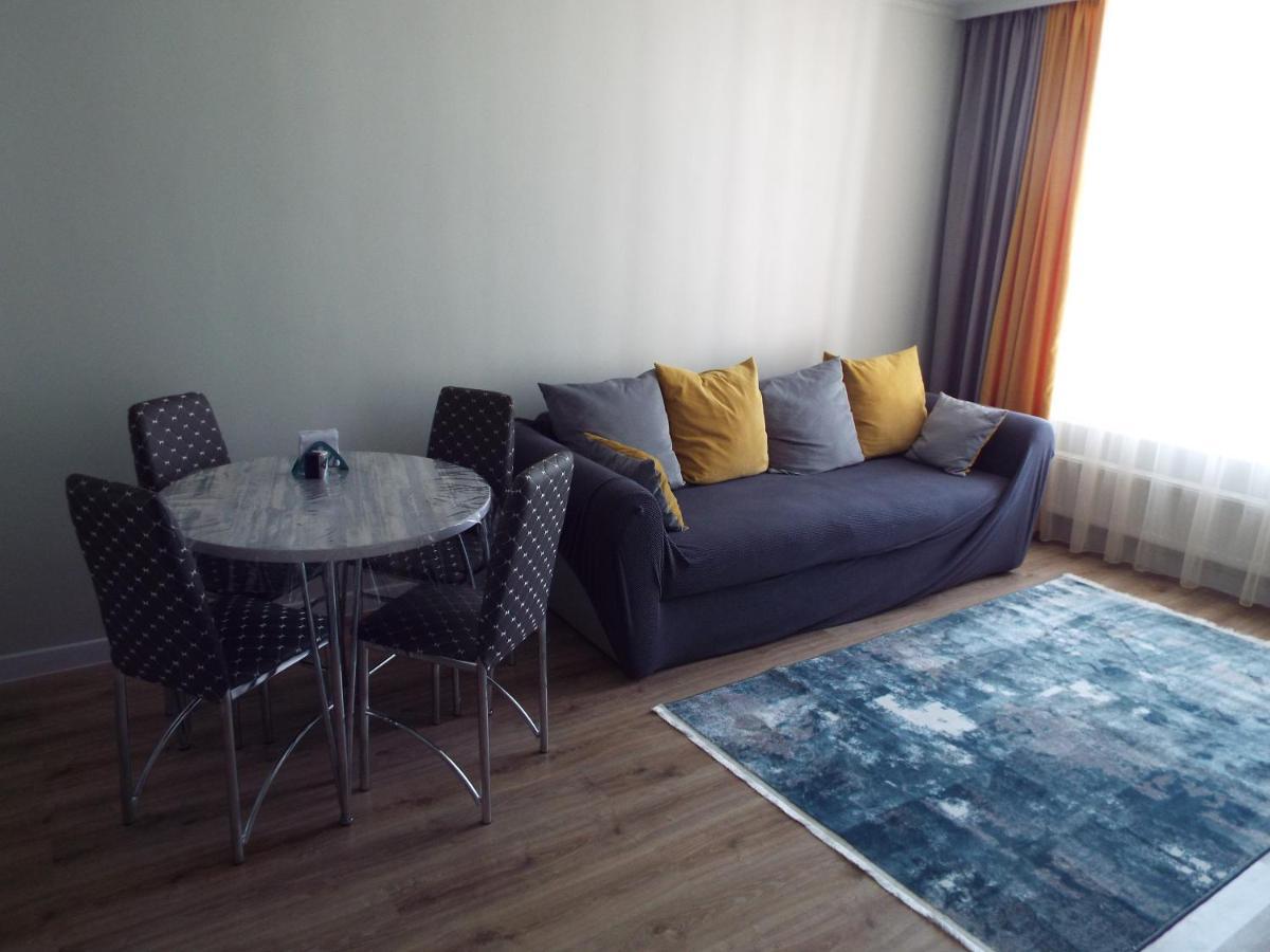 Esil Plaza Apartment Astana Extérieur photo