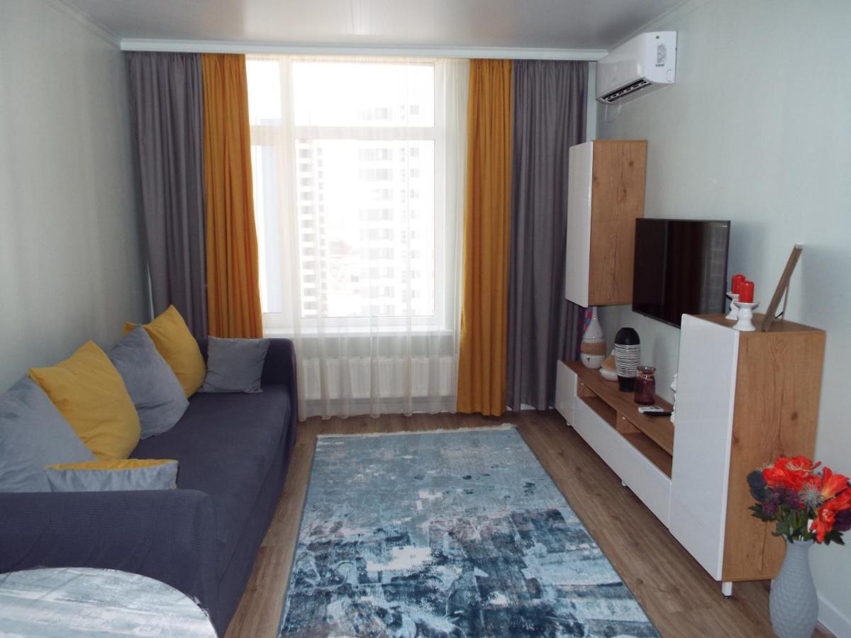 Esil Plaza Apartment Astana Extérieur photo
